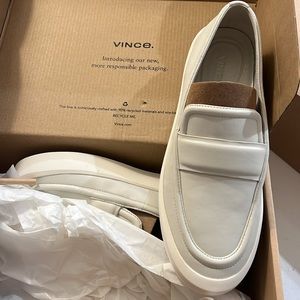 NEW NEVER WORN Vince Ghita Platform Loafer OFFWHITE  Leather Womens 9 MSRP $250